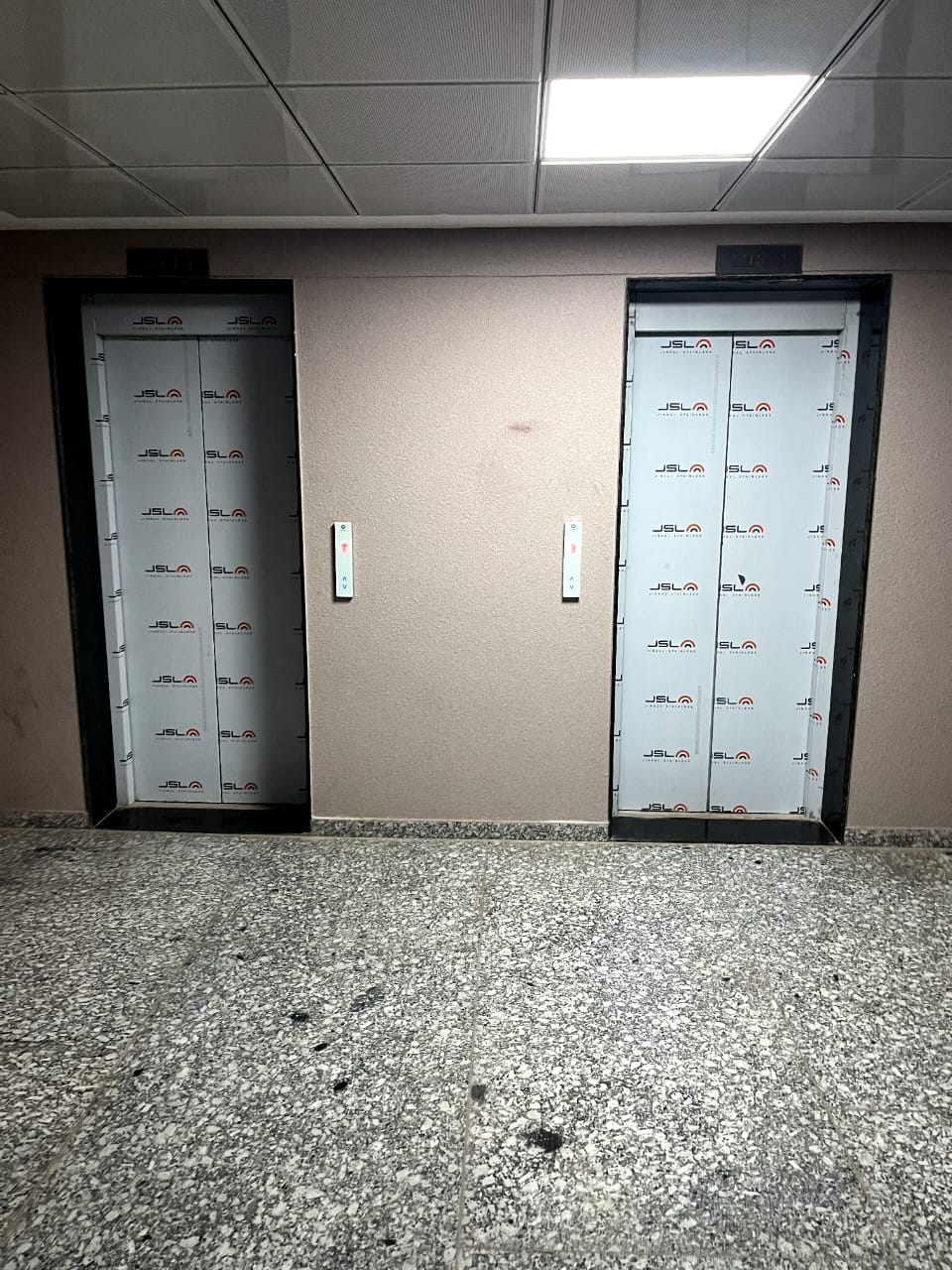 1024 Sq. Ft. Commercial Office for Rent in Sola Ahmedabad - Media 13