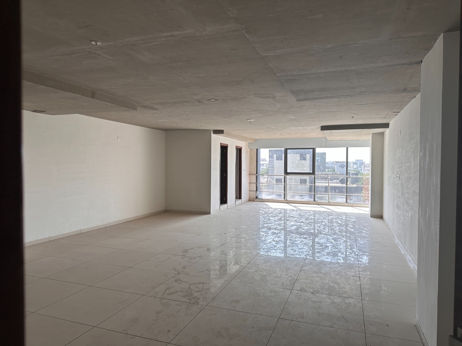 1700 Sq. Ft. Commercial Office for Rent in Ashram Road Ahmedabad - Media 10