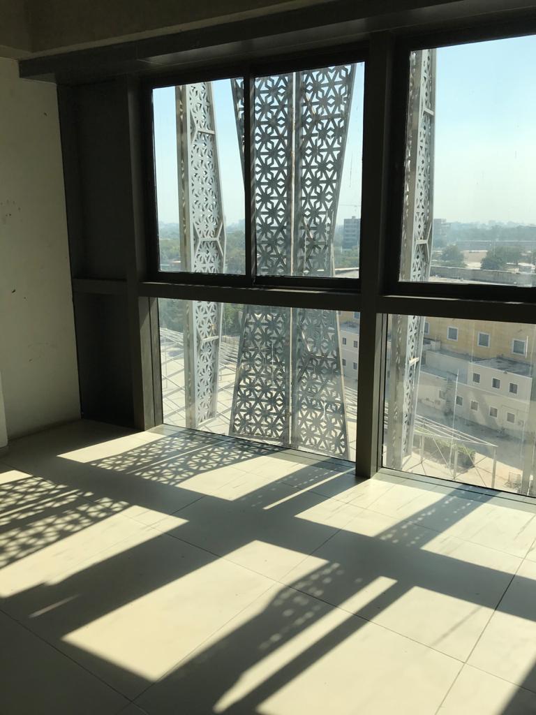 875 Sq. Ft. Commercial Office for Rent in Memnagar/gurukul Ahmedabad - Media 5