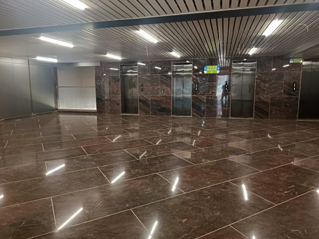 873 Sq. Ft. Commercial Office for Rent in Gota Ahmedabad - Media 3