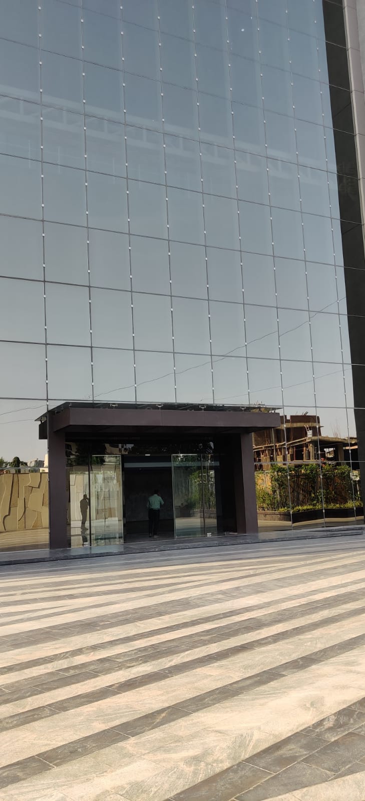 909 Sq. Ft. Commercial Office for Rent in Nehrunagar Ahmedabad - Media 7