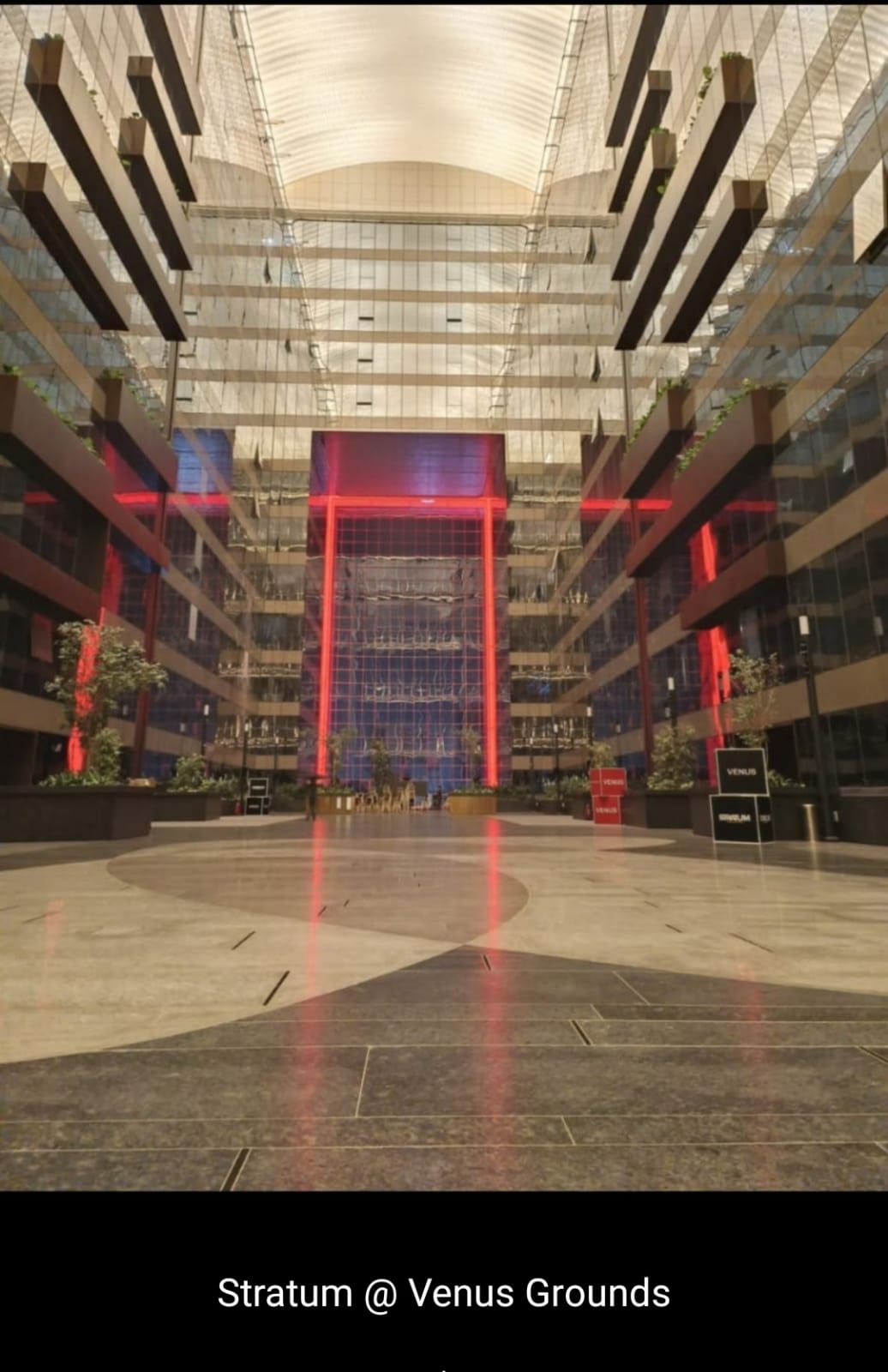909 Sq. Ft. Commercial Office for Rent in Nehrunagar Ahmedabad - Media 9