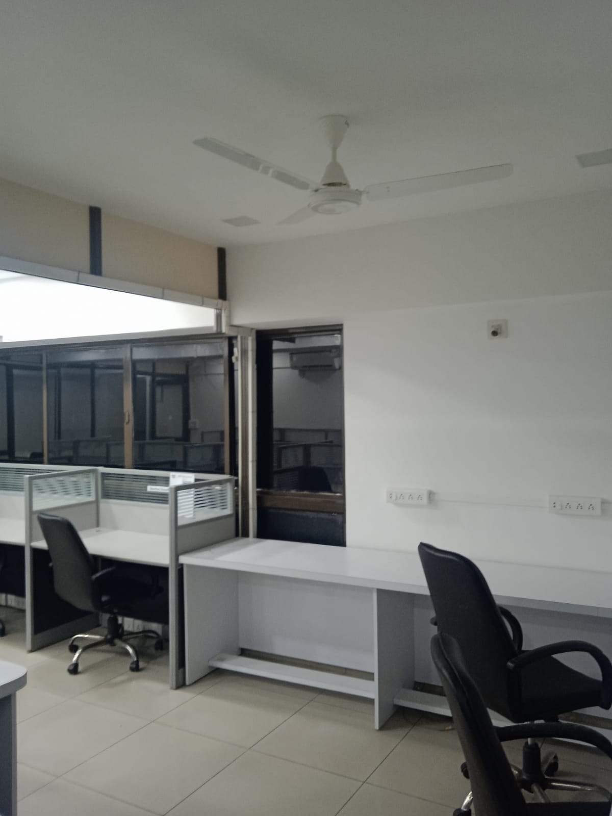 1653 Sq. Ft. Commercial Office for Rent in Science City Ahmedabad - Media 5