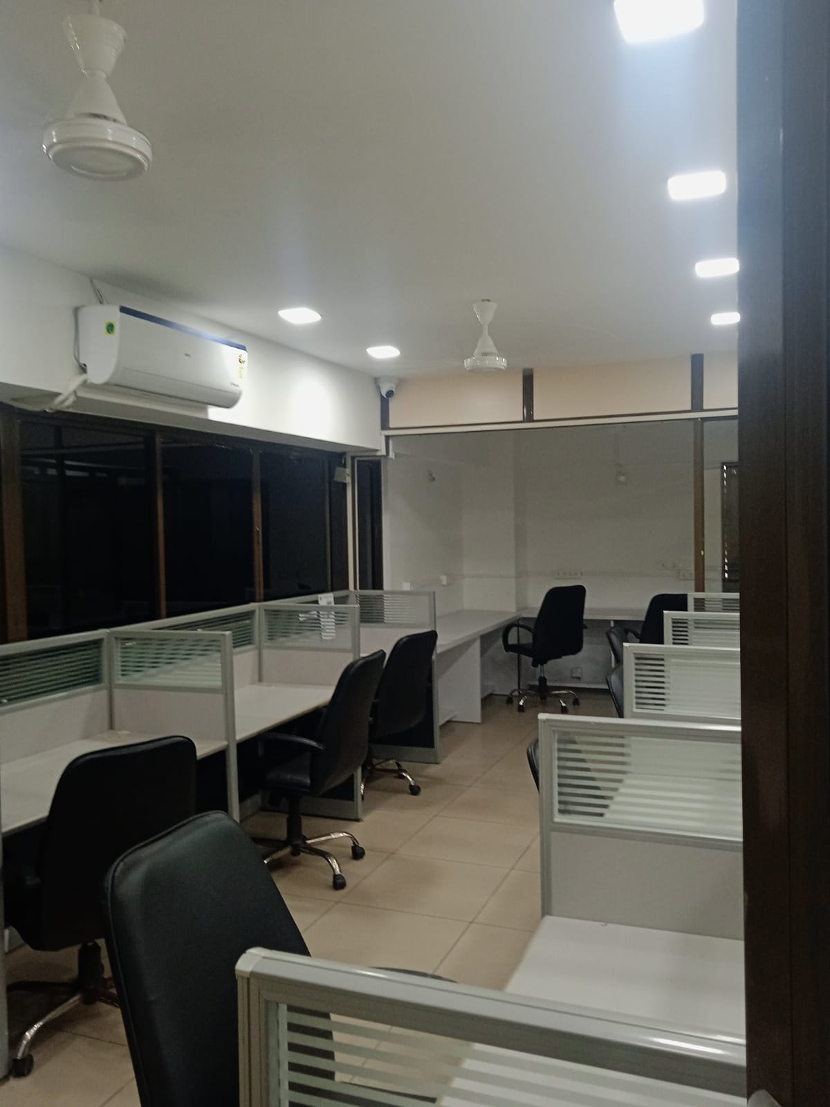 1653 Sq. Ft. Commercial Office for Rent in Science City Ahmedabad