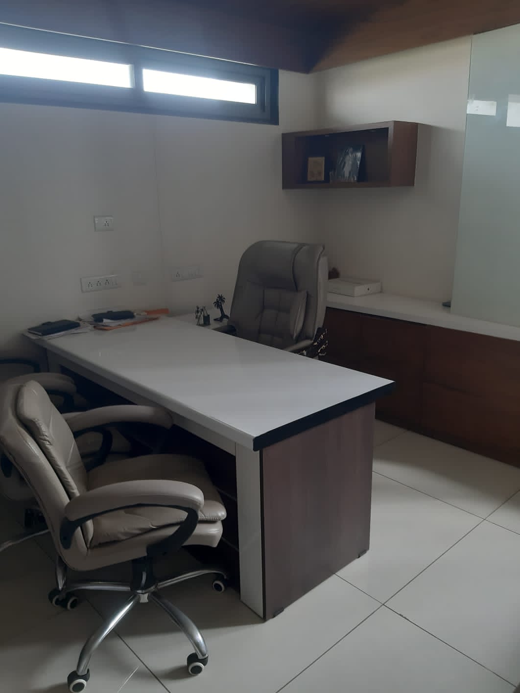 1930 Sq. Ft. Commercial Office for Rent in Bodakdev Ahmedabad - Media 6