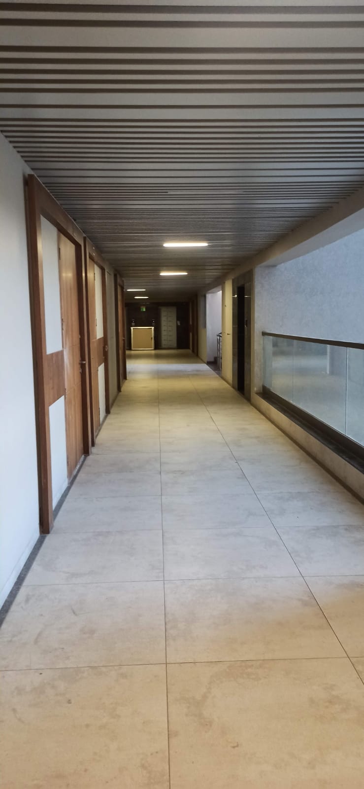 905 Sq. Ft. Commercial Office for Rent in Gota Ahmedabad - Media 13