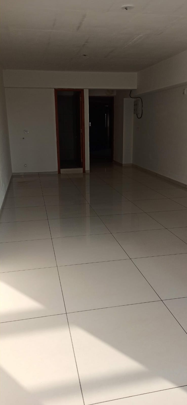 905 Sq. Ft. Commercial Office for Rent in Gota Ahmedabad - Media 12
