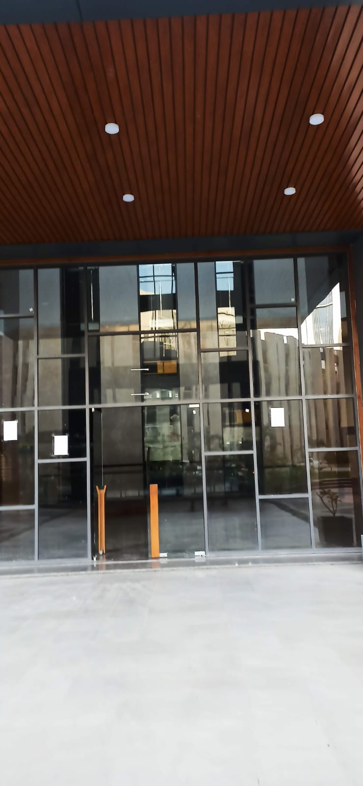 905 Sq. Ft. Commercial Office for Rent in Gota Ahmedabad - Media 9