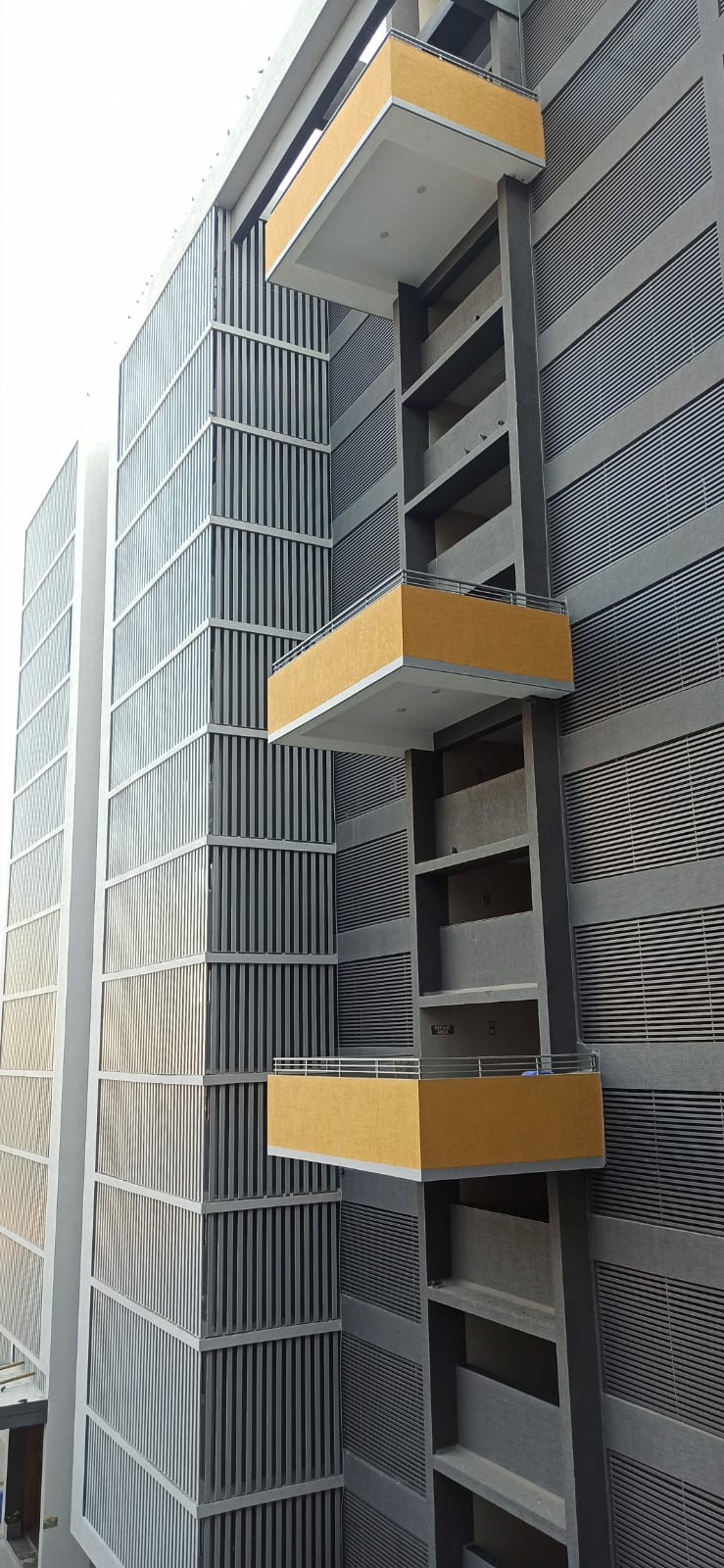 905 Sq. Ft. Commercial Office for Rent in Gota Ahmedabad - Media 2