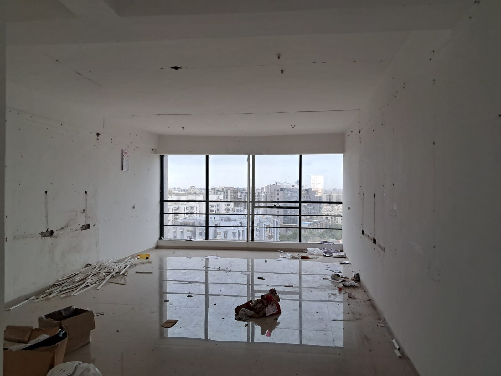 807 Sq. Ft. Commercial Office for Rent in Prahladnagar Ahmedabad - Media 2