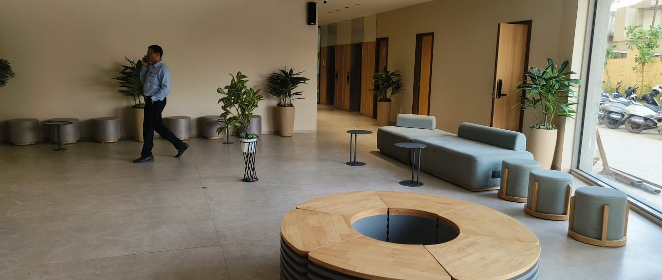 511 Sq. Ft. Commercial Office for Rent in Satellite Ahmedabad - Media 11