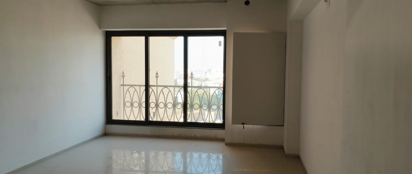 511 Sq. Ft. Commercial Office for Rent in Satellite Ahmedabad - Media 8