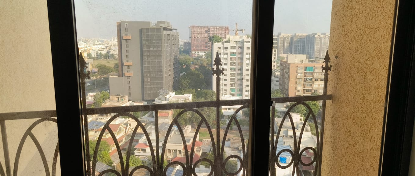511 Sq. Ft. Commercial Office for Rent in Satellite Ahmedabad - Media 6