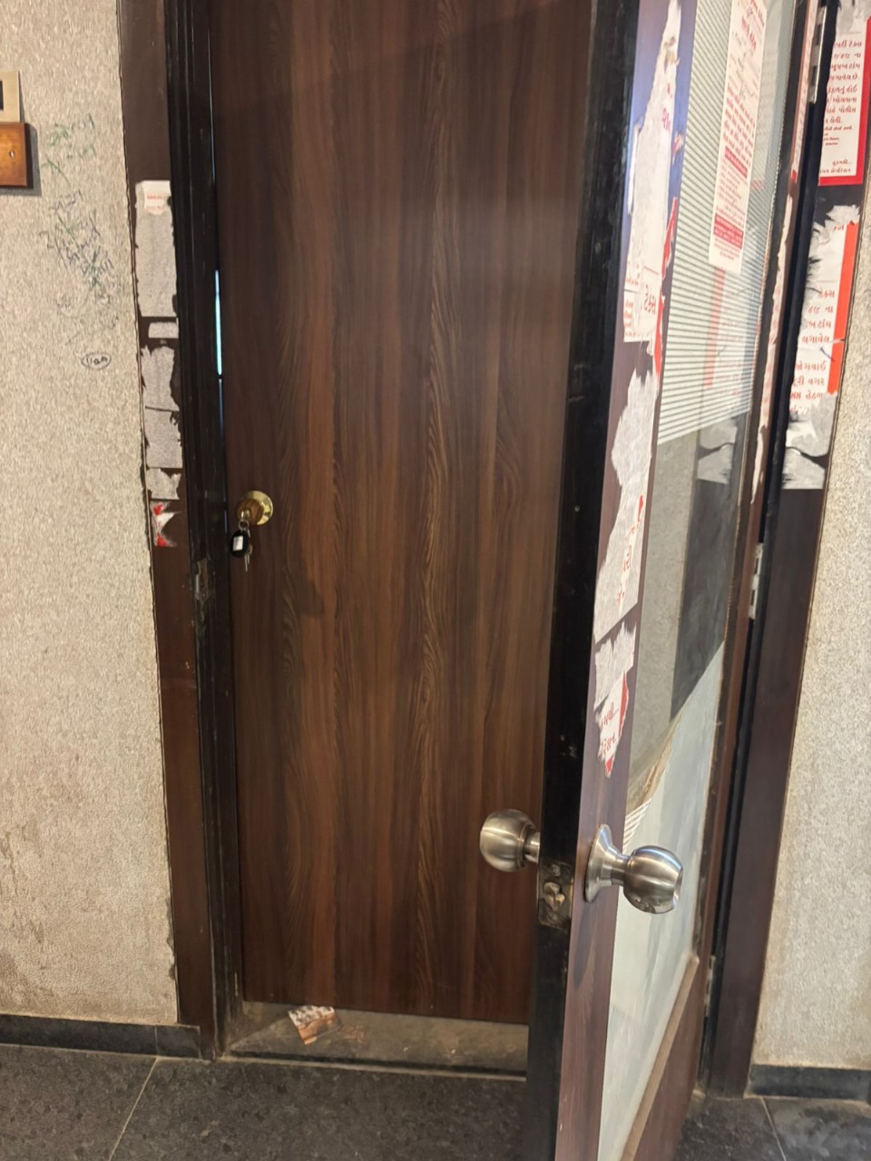 847 Sq. Ft. Commercial Office for Rent in Vastrapur Ahmedabad - Media 10