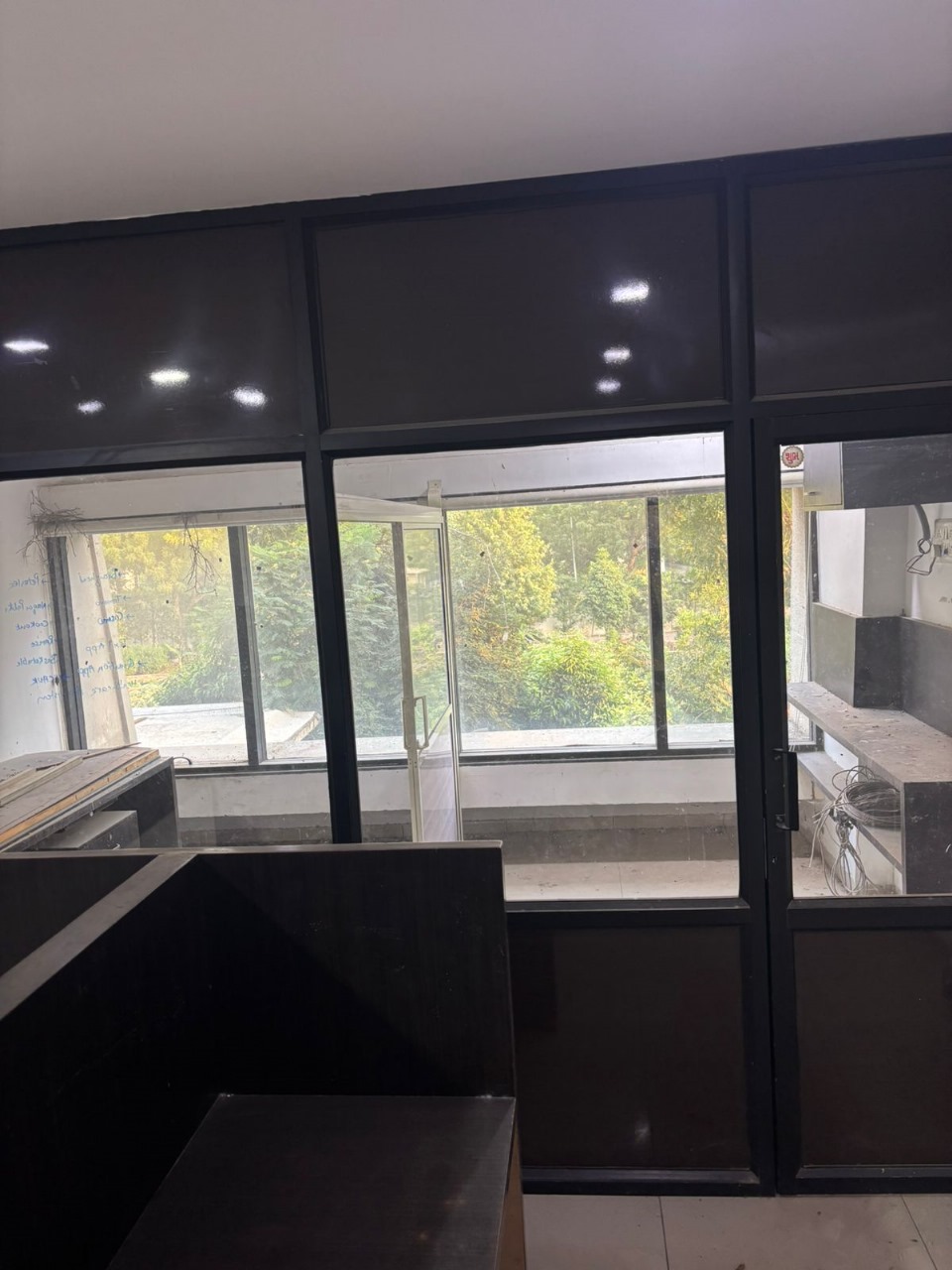847 Sq. Ft. Commercial Office for Rent in Vastrapur Ahmedabad - Media 11
