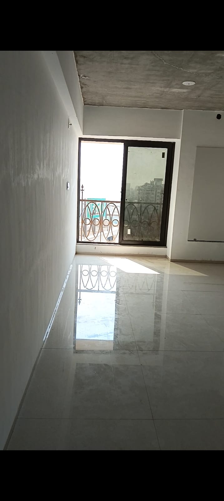 470 Sq. Ft. Commercial Office for Rent in Satellite Ahmedabad