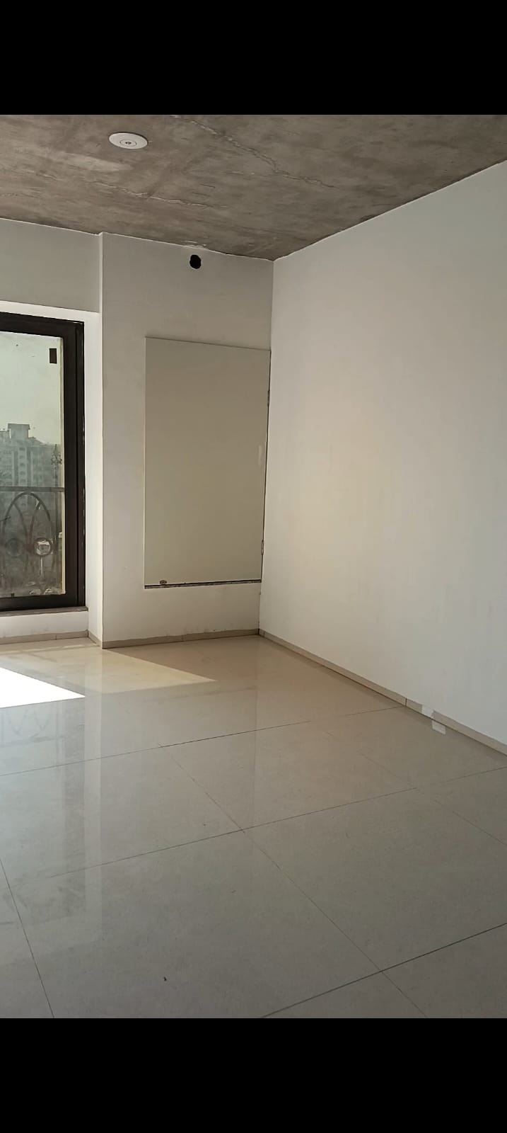470 Sq. Ft. Commercial Office for Rent in Satellite Ahmedabad - Media 2