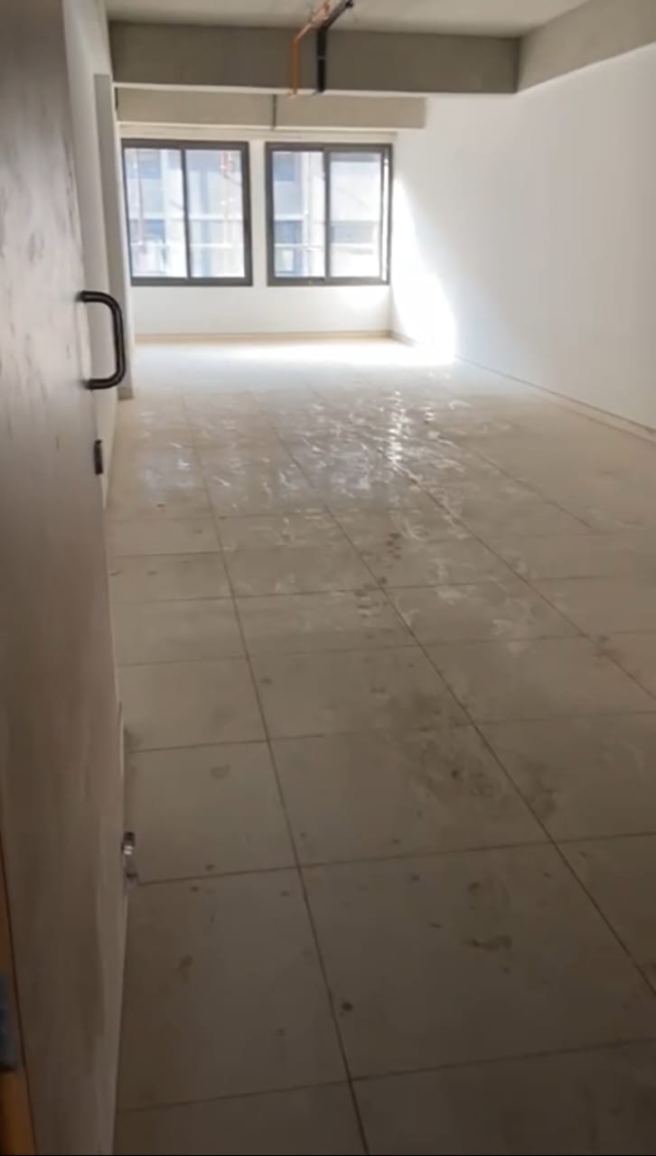 981 Sq. Ft. Commercial Office for Rent in Gota Ahmedabad - Media 3