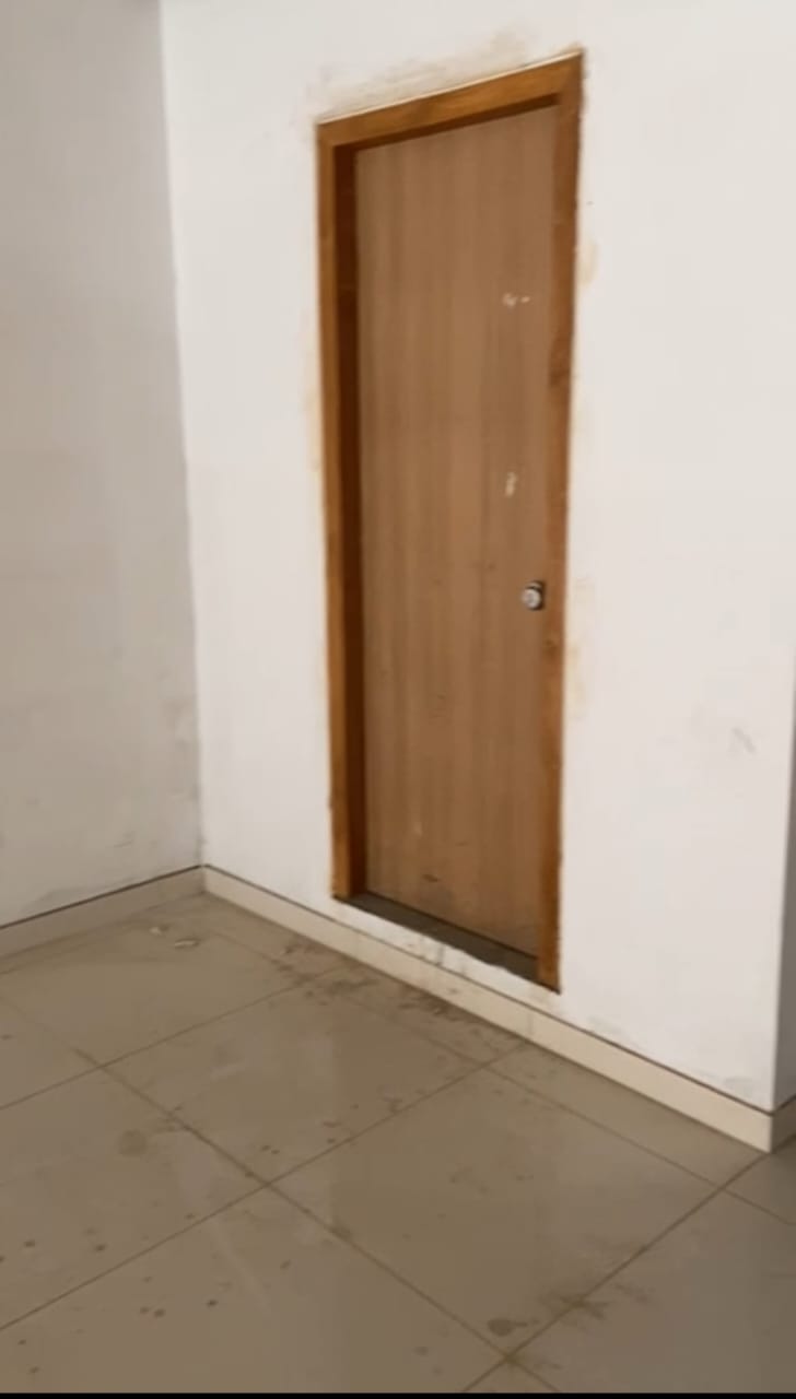 981 Sq. Ft. Commercial Office for Rent in Gota Ahmedabad - Media 2