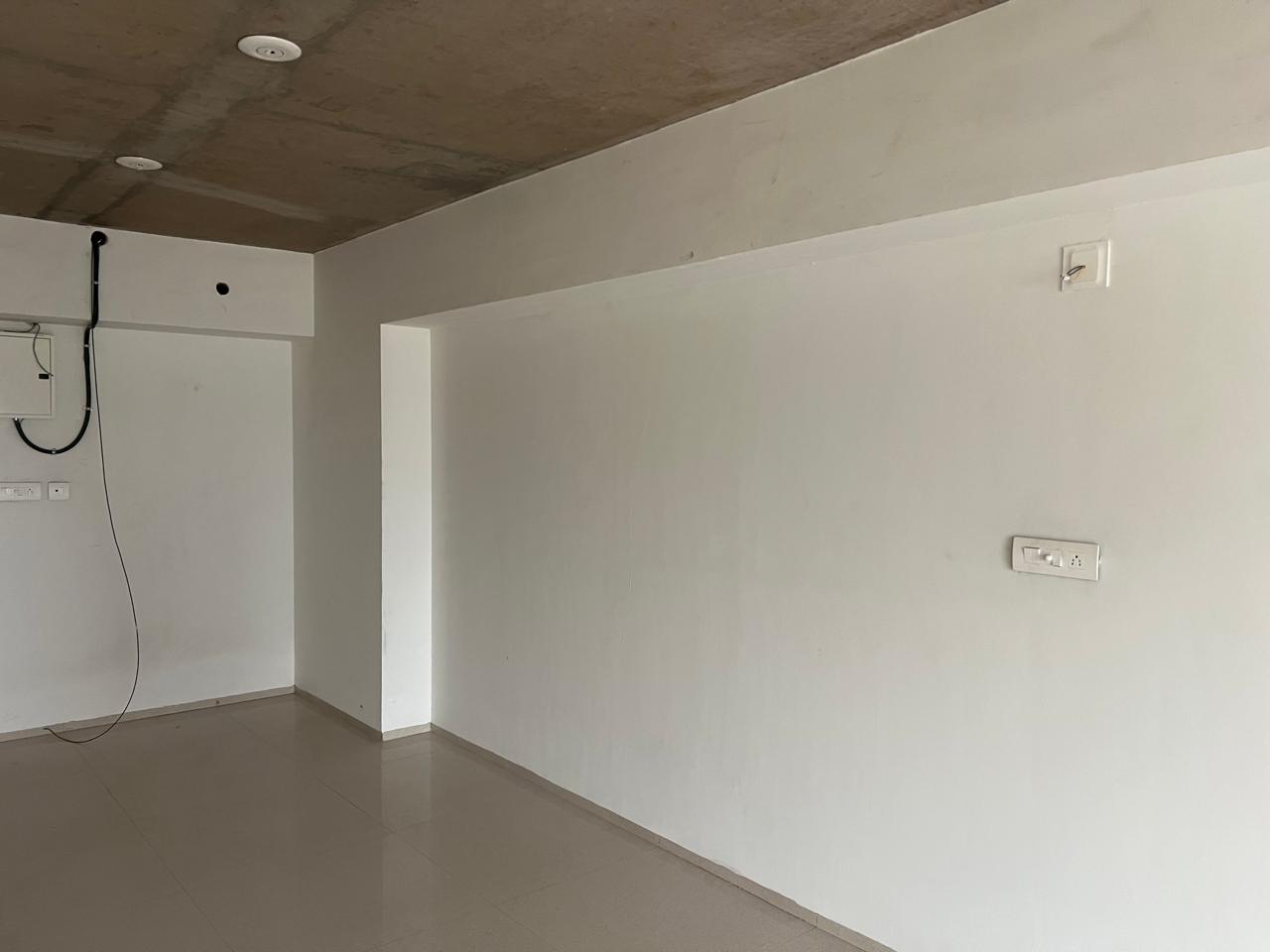 721 Sq. Ft. Commercial Office for Rent in Satellite Ahmedabad - Media 2