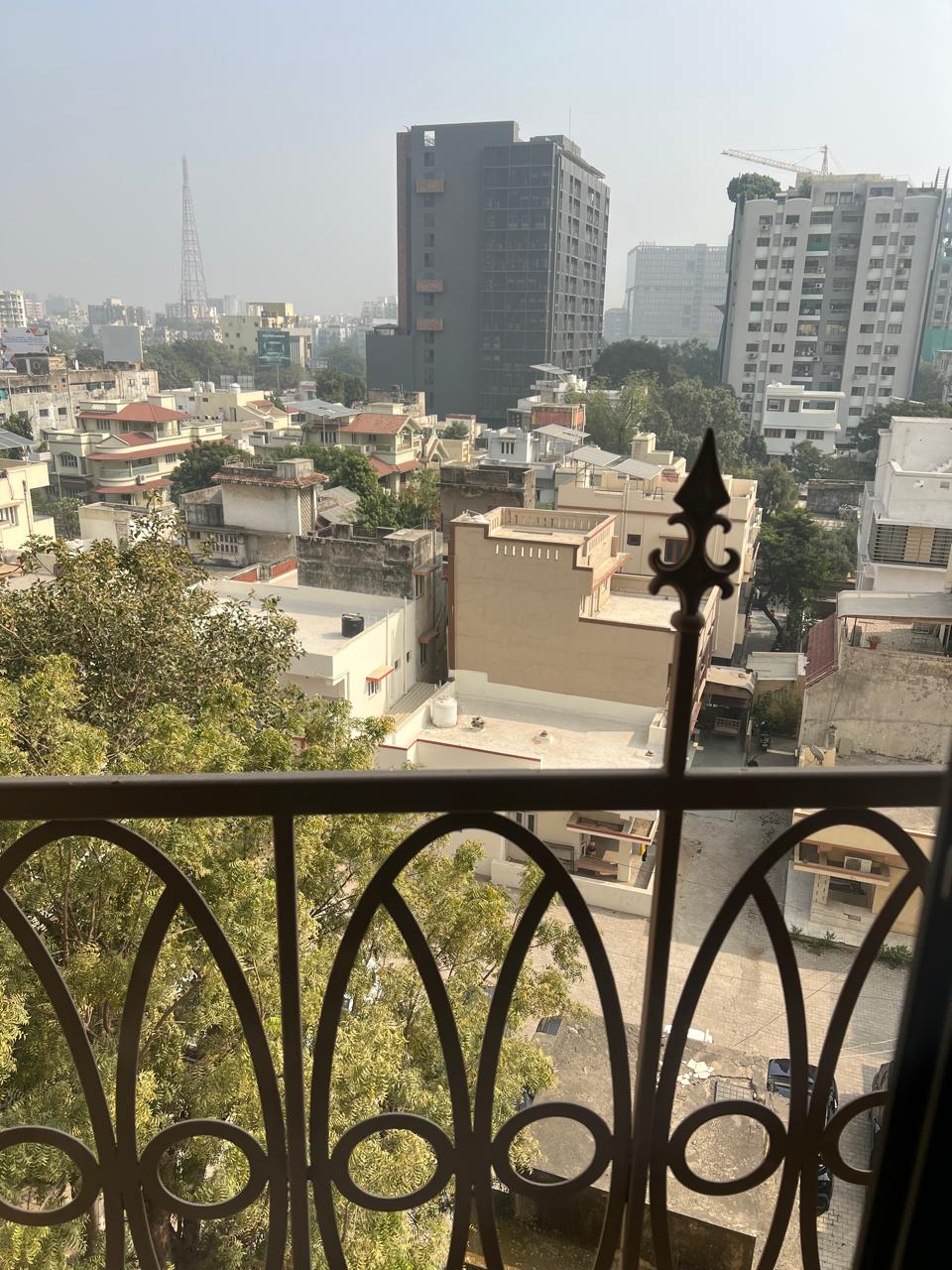 721 Sq. Ft. Commercial Office for Rent in Satellite Ahmedabad - Media 4