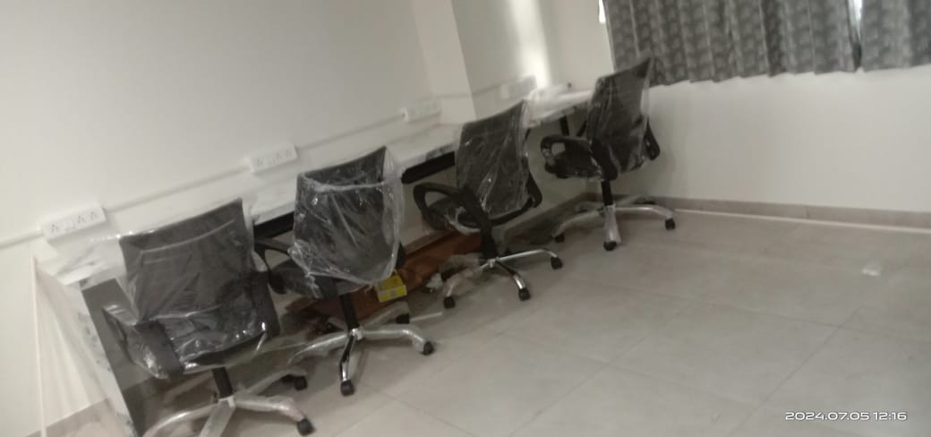 661 Sq. Ft. Commercial Office for Rent in Nehrunagar Ahmedabad - Media 8