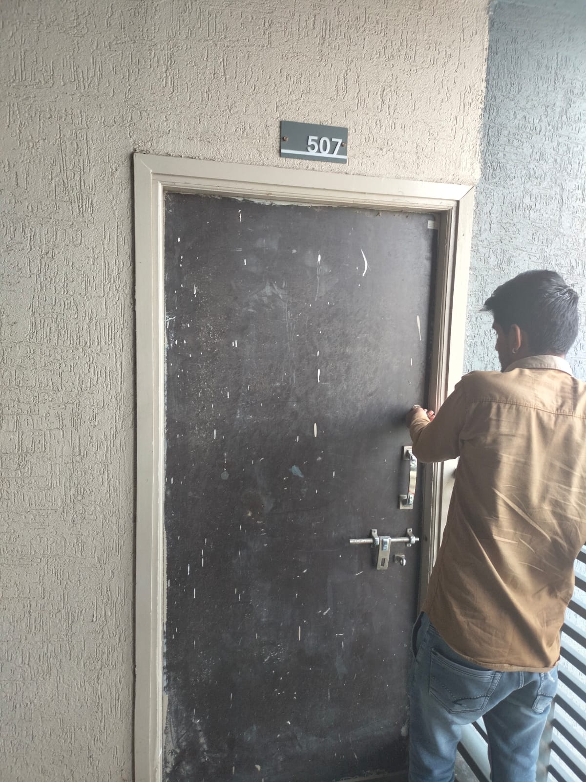 784 Sq. Ft. Commercial Office for Rent in Cg Road Ahmedabad