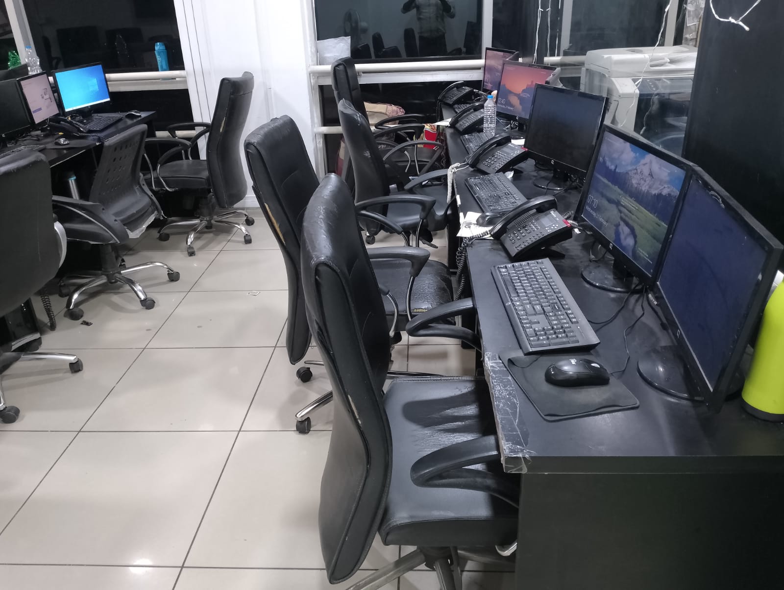 1305 Sq. Ft. Commercial Office for Rent in Prahladnagar Ahmedabad - Media 10