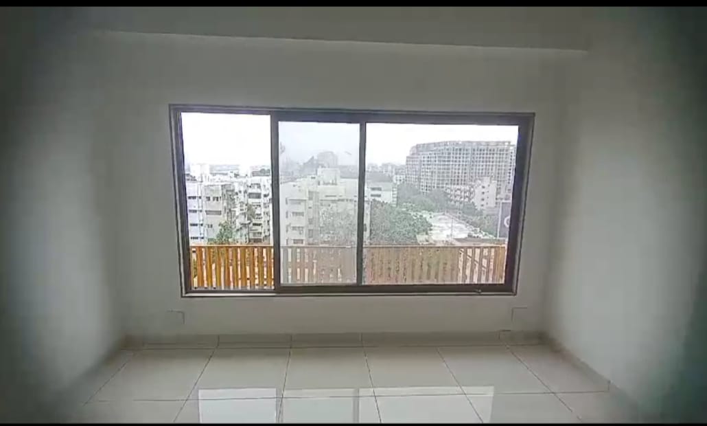 720 Sq. Ft. Commercial Office for Rent in Ashram Road Ahmedabad - Media 6