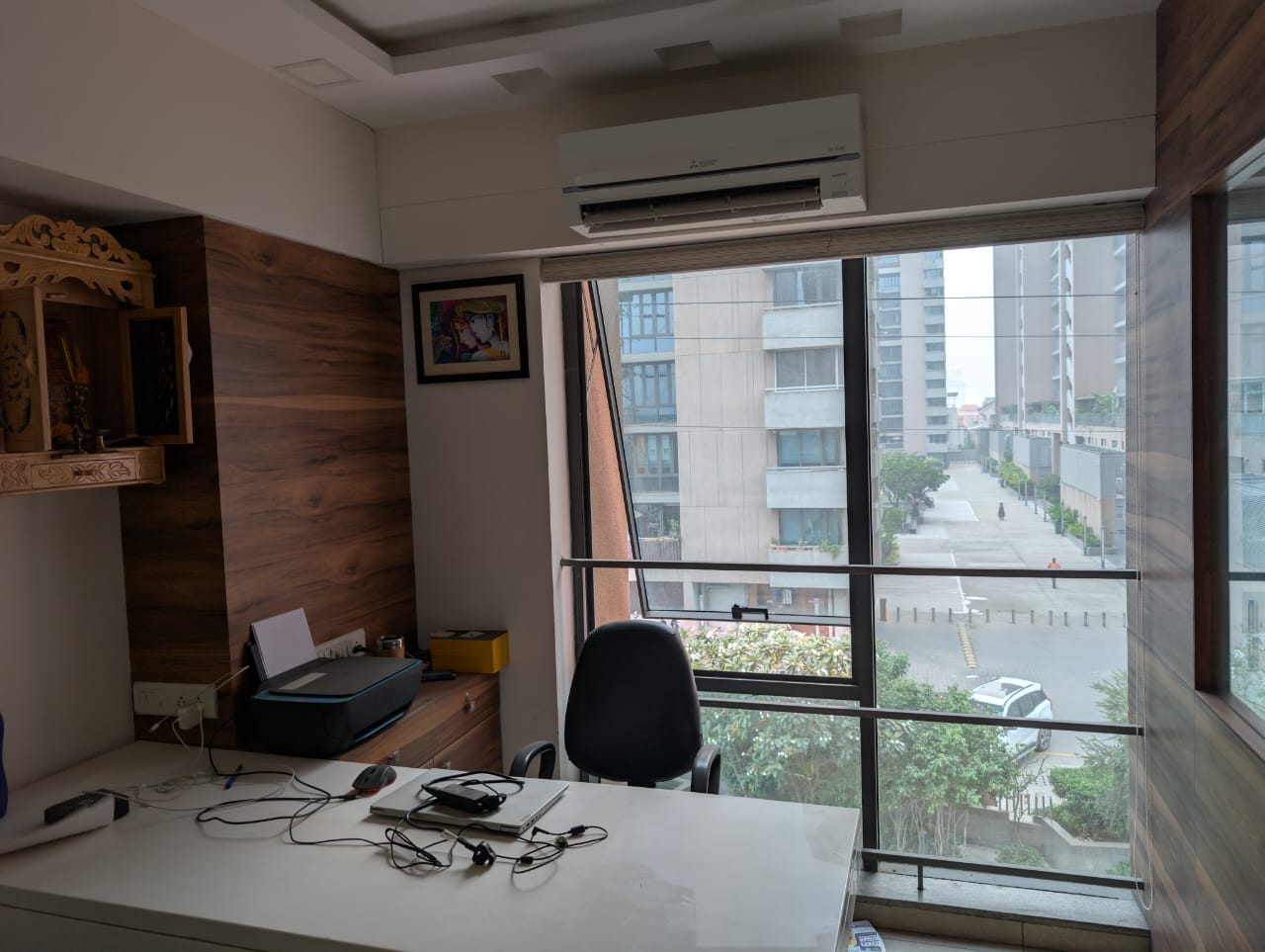 1015 Sq. Ft. Commercial Office for Rent in Thaltej Ahmedabad - Media 5