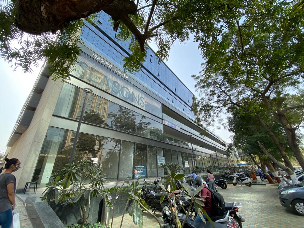 700 Sq. Ft. Commercial Office for Rent in Vastrapur Ahmedabad - Media 6