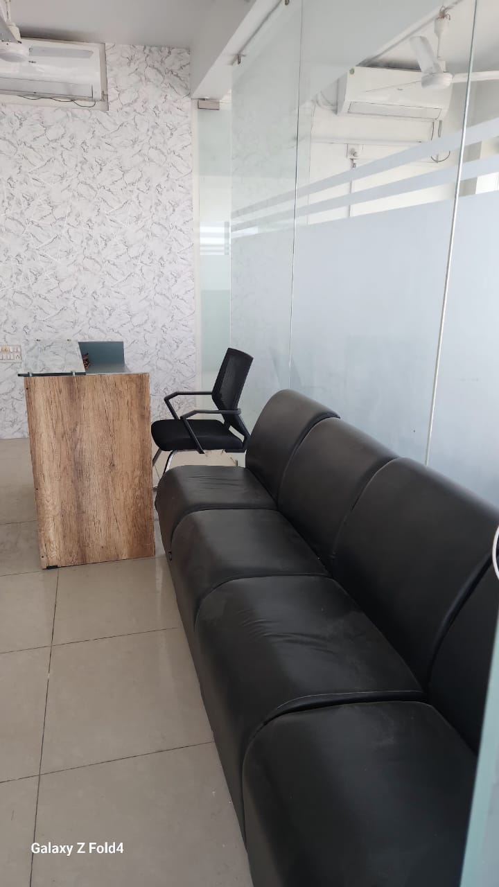 1095 Sq. Ft. Commercial Office for Rent in Sg Highway Ahmedabad - Media 11