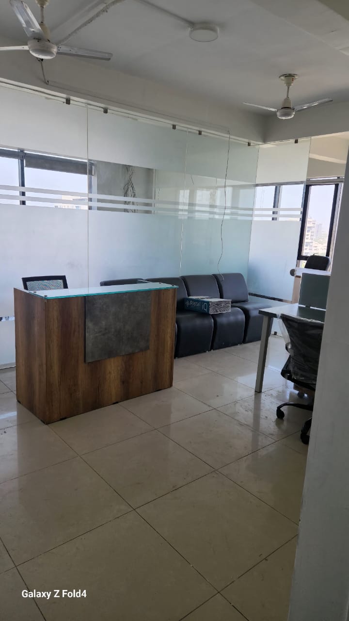 1095 Sq. Ft. Commercial Office for Rent in Sg Highway Ahmedabad - Media 8