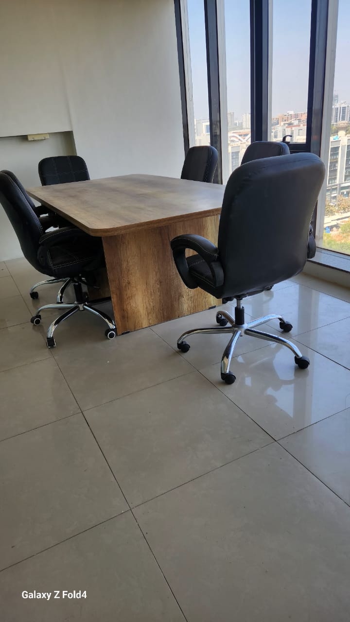 1095 Sq. Ft. Commercial Office for Rent in Sg Highway Ahmedabad - Media 4