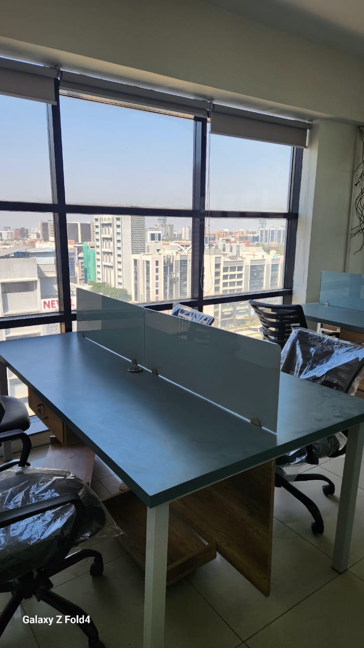 1095 Sq. Ft. Commercial Office for Rent in Sg Highway Ahmedabad - Media 2