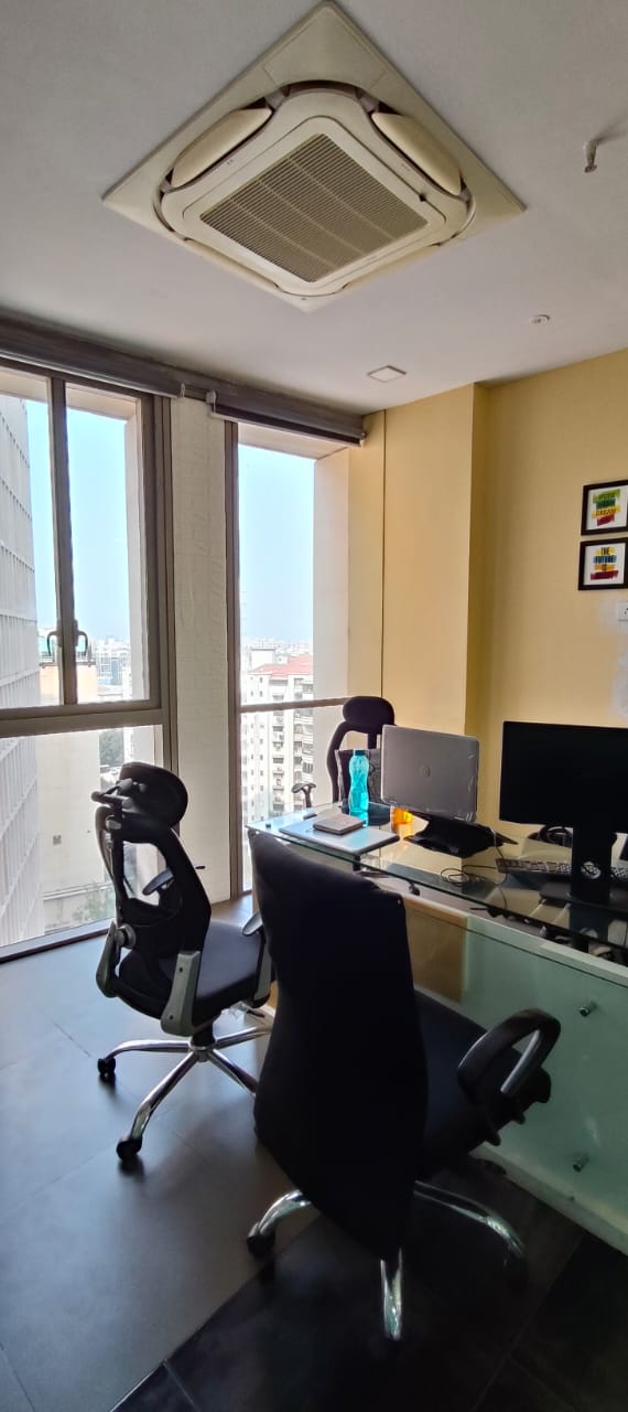 1611 Sq. Ft. Commercial Office for Rent in Sg Highway Ahmedabad - Media 3
