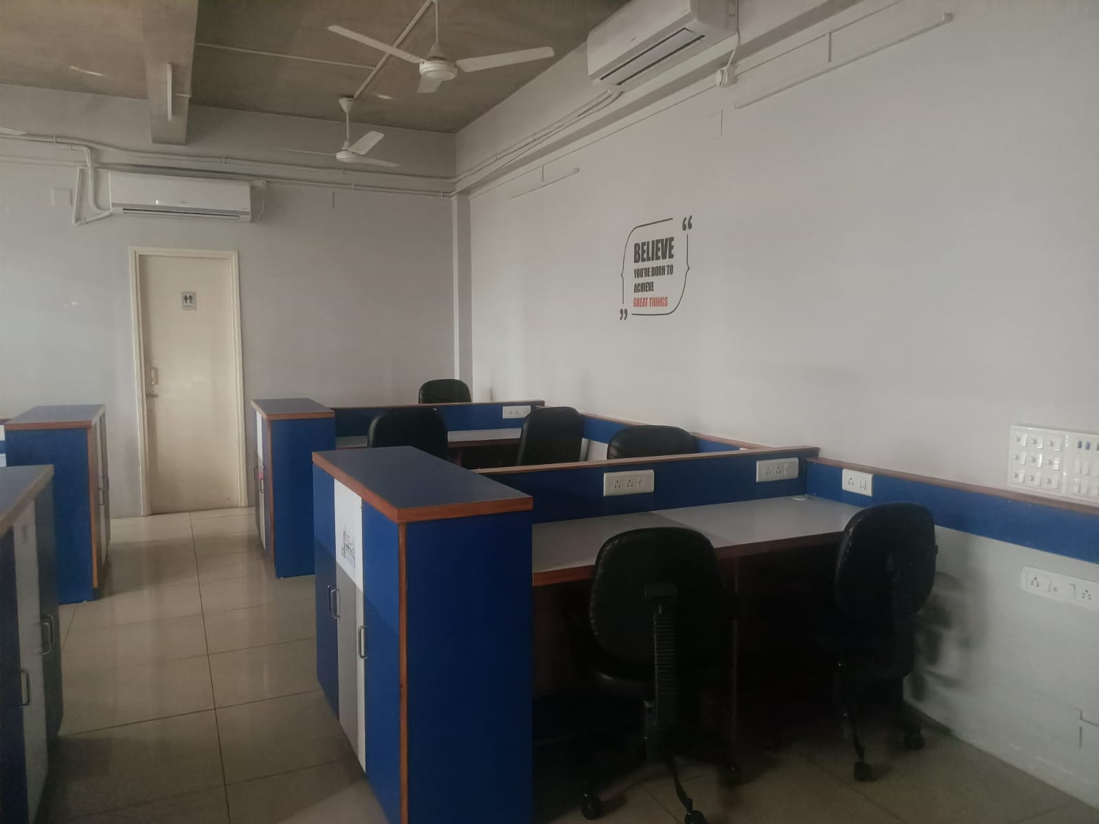 2242 Sq. Ft. Commercial Office for Rent in Sg Highway Ahmedabad - Media 2