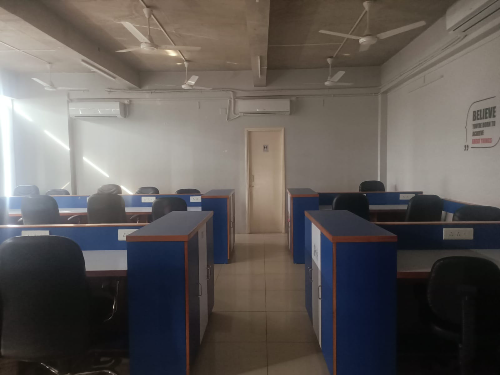 2242 Sq. Ft. Commercial Office for Rent in Sg Highway Ahmedabad - Media 6