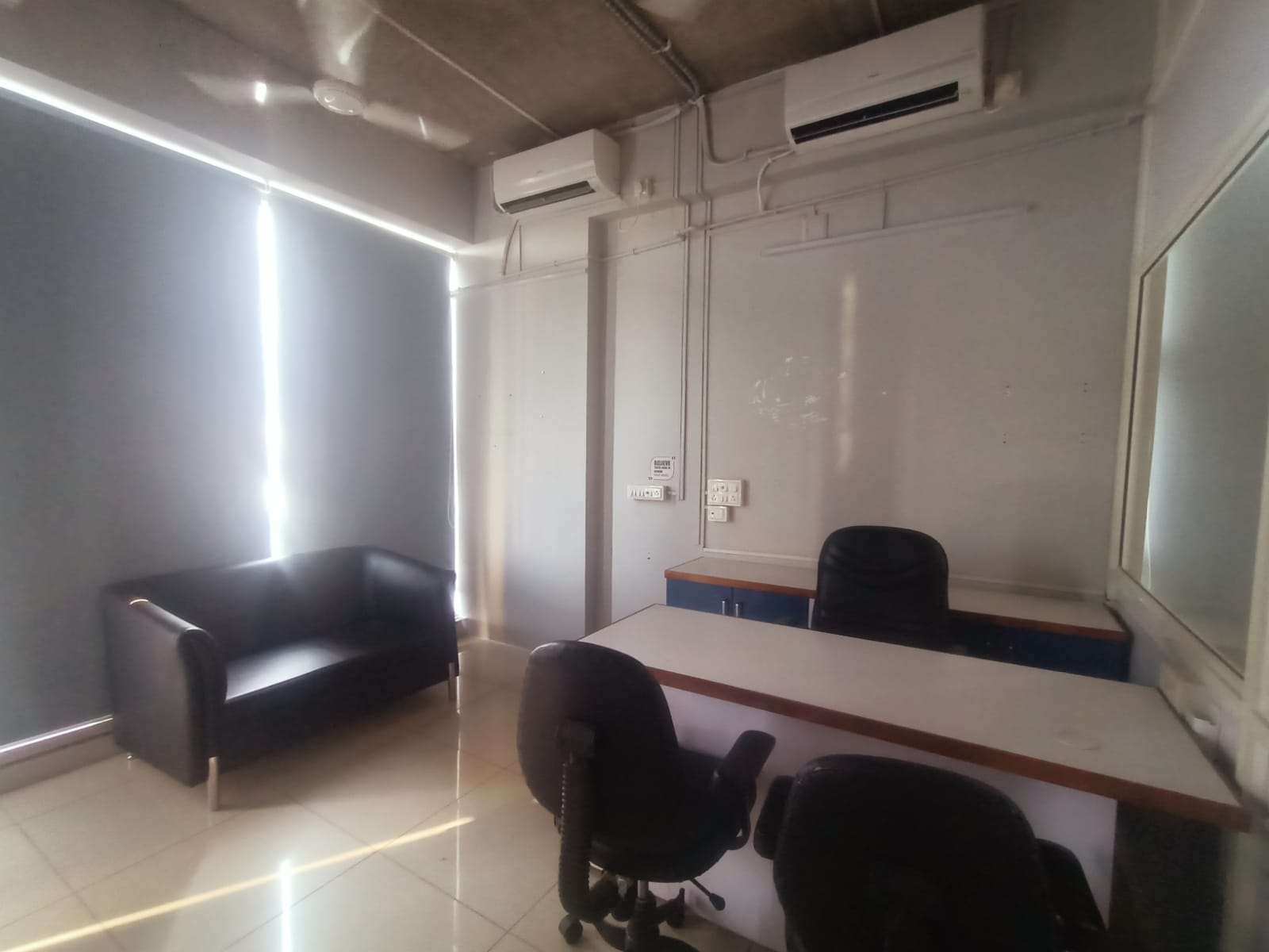 2242 Sq. Ft. Commercial Office for Rent in Sg Highway Ahmedabad - Media 10