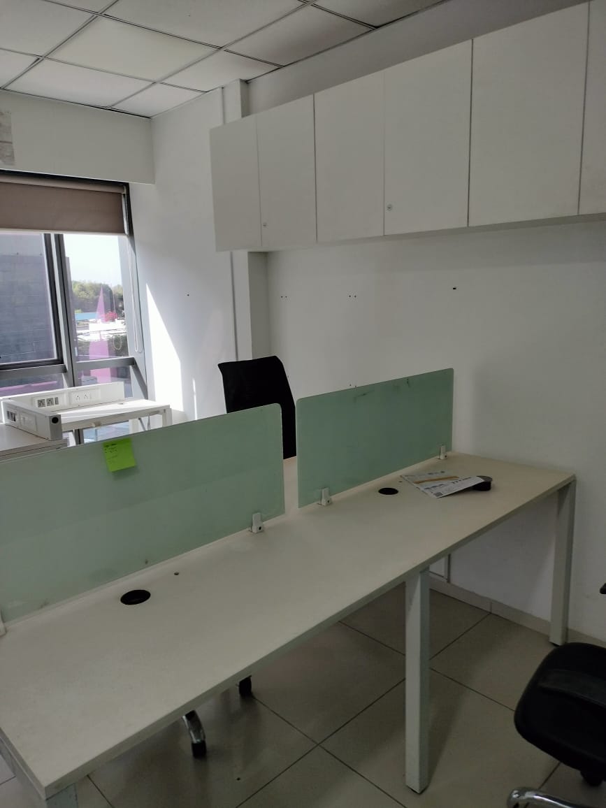 585 Sq. Ft. Commercial Office for Rent in Sg Highway Ahmedabad - Media 6