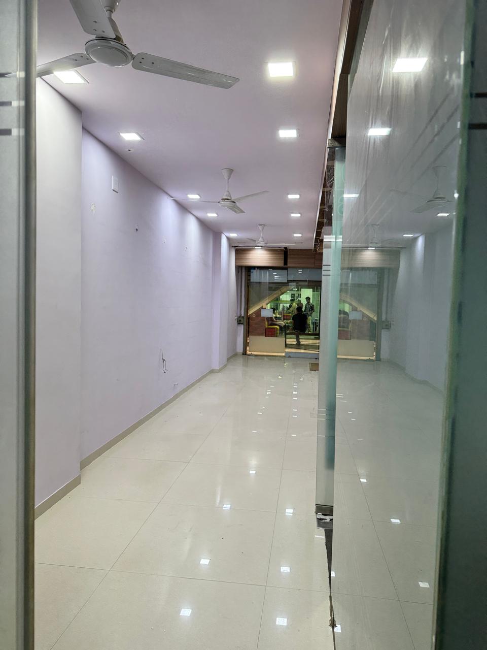 1250 Sq. Ft. Commercial Office for Rent in Satellite Ahmedabad