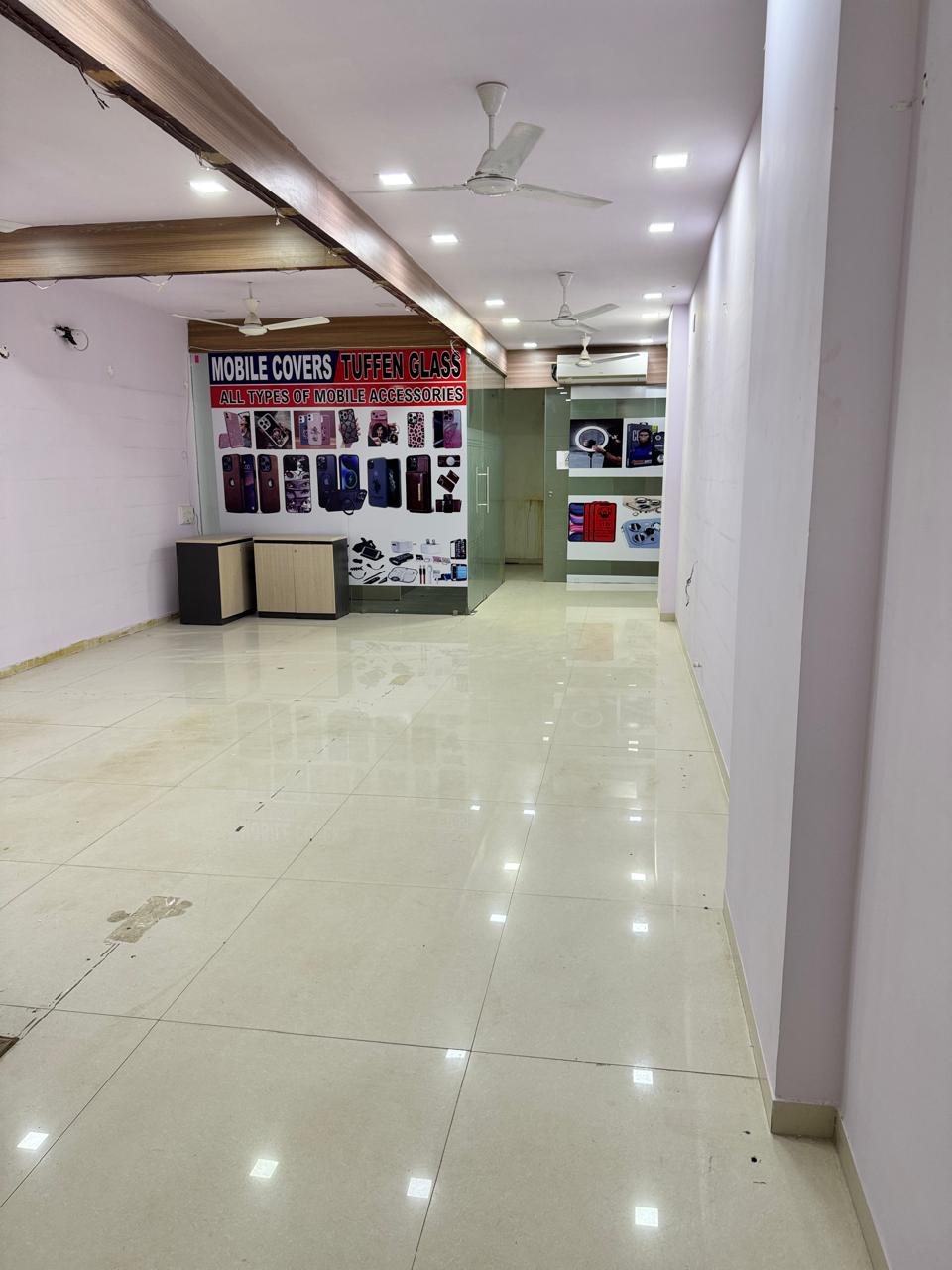 1250 Sq. Ft. Commercial Office for Rent in Satellite Ahmedabad - Media 10