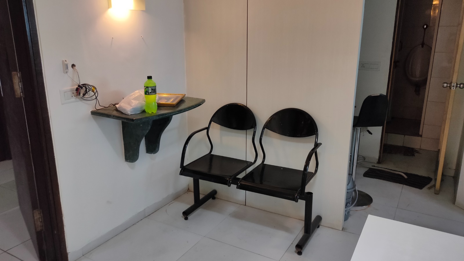 1380 Sq. Ft. Commercial Office for Rent in Sg Highway Ahmedabad - Media 6