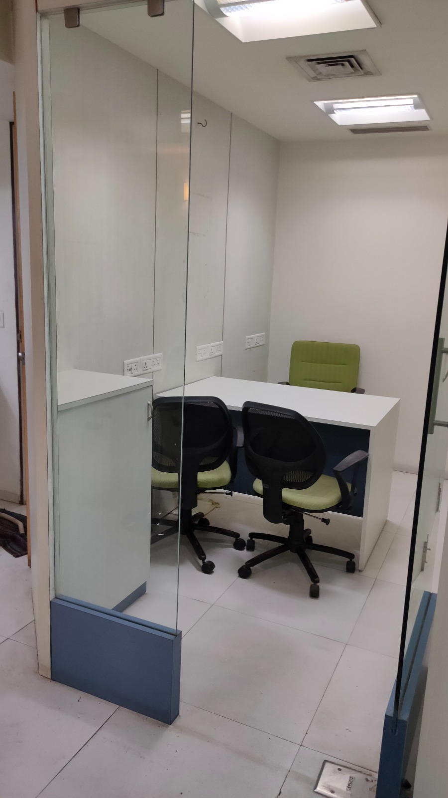 1380 Sq. Ft. Commercial Office for Rent in Sg Highway Ahmedabad - Media 7