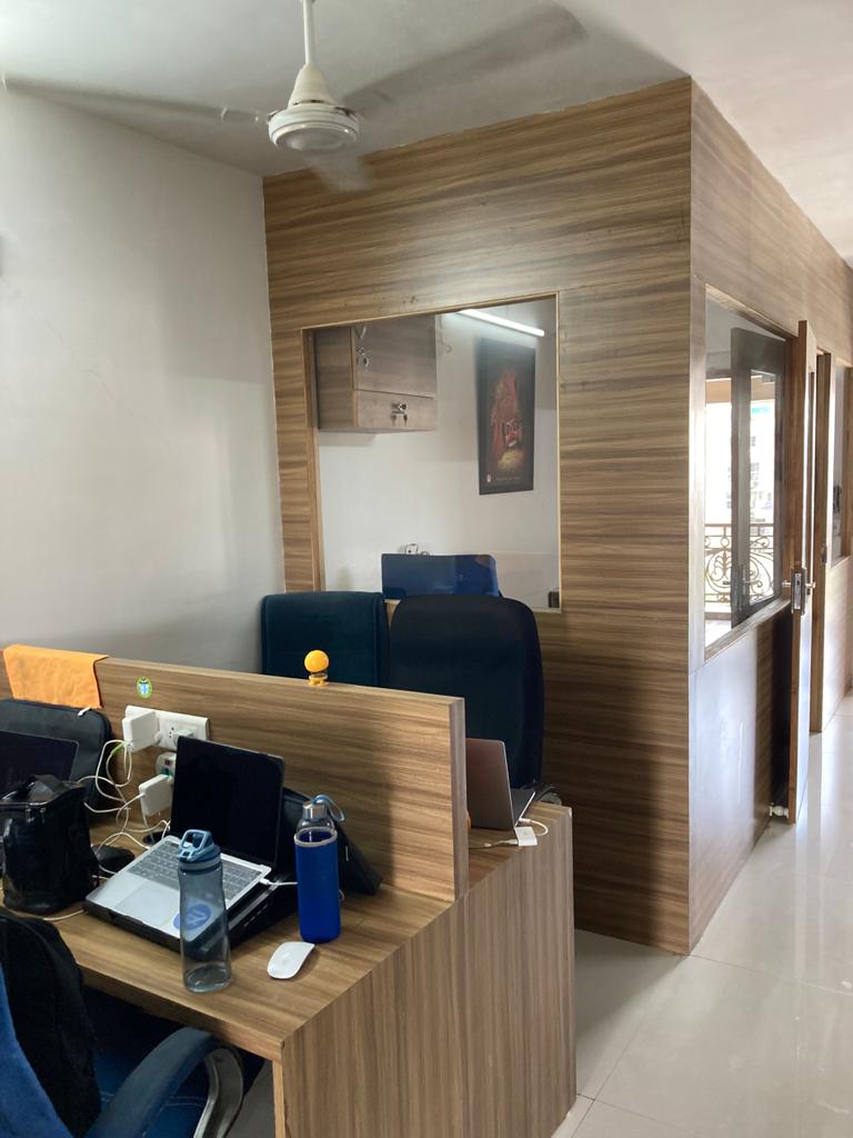 939 Sq. Ft. Commercial Office for Rent in Satellite Ahmedabad - Media 6