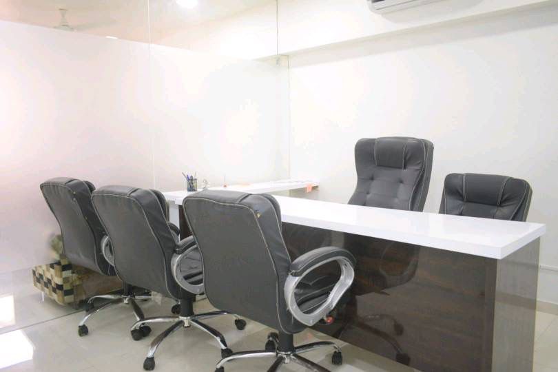 1080 Sq. Ft. Commercial Office for Rent in Satellite Ahmedabad - Media 3