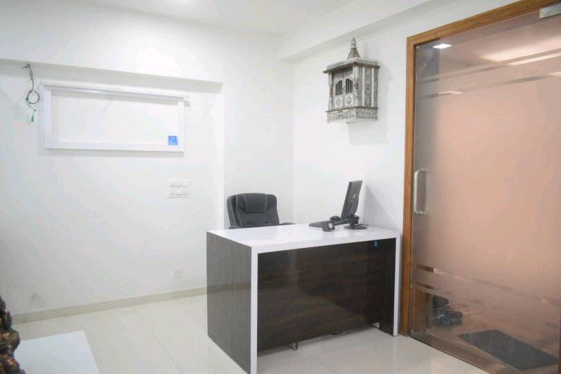 1080 Sq. Ft. Commercial Office for Rent in Satellite Ahmedabad - Media 4