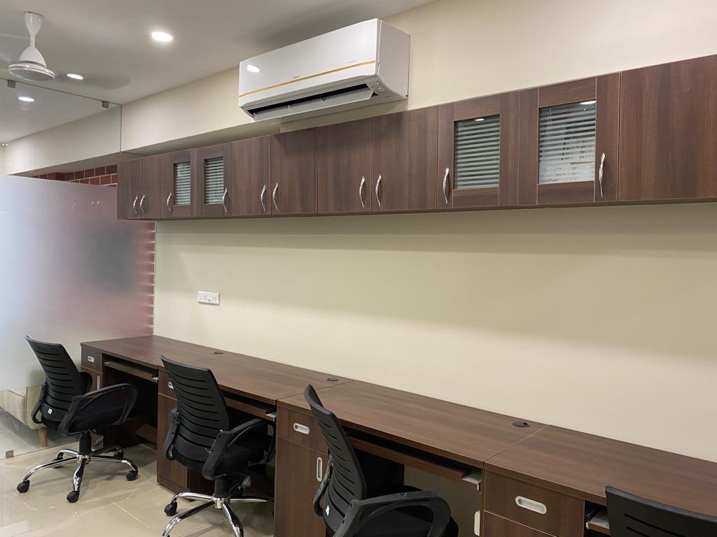 830 Sq. Ft. Commercial Office for Rent in Rajpath Club Road Ahmedabad - Media 7