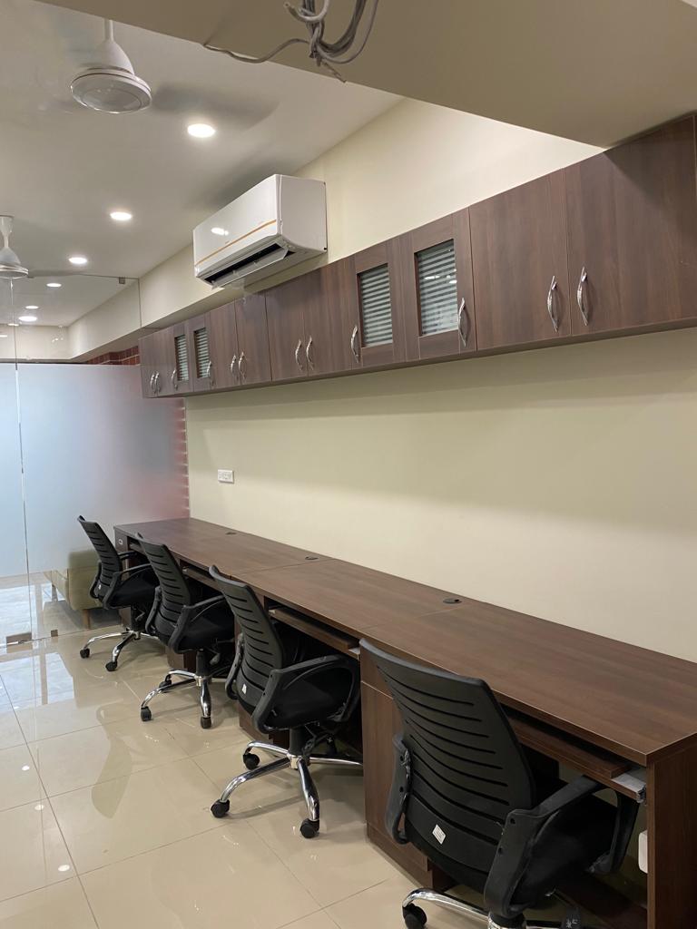 830 Sq. Ft. Commercial Office for Rent in Rajpath Club Road Ahmedabad - Media 10