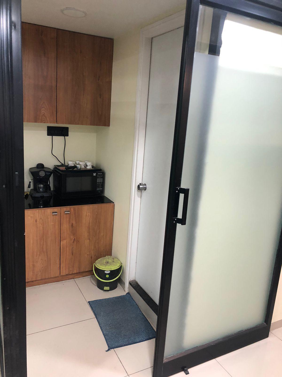 856 Sq. Ft. Commercial Office for Rent in Rajpath Club Road Ahmedabad - Media 5